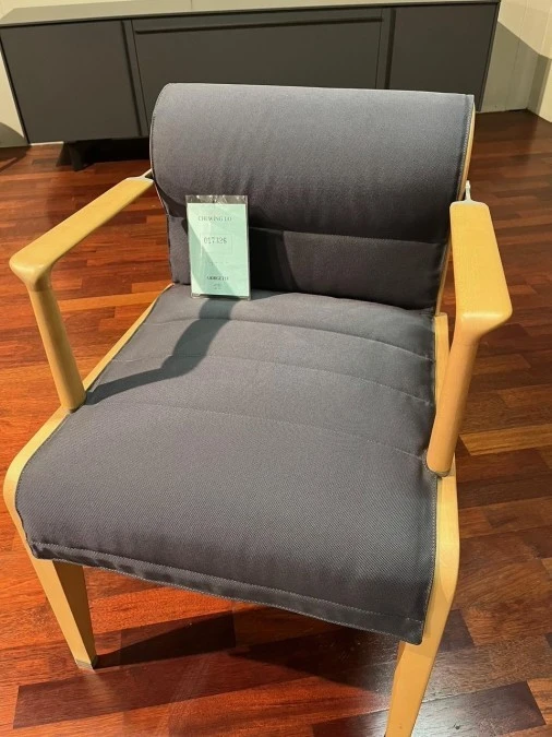 Sedia con braccioli Giorgetti Ina - immagine 2